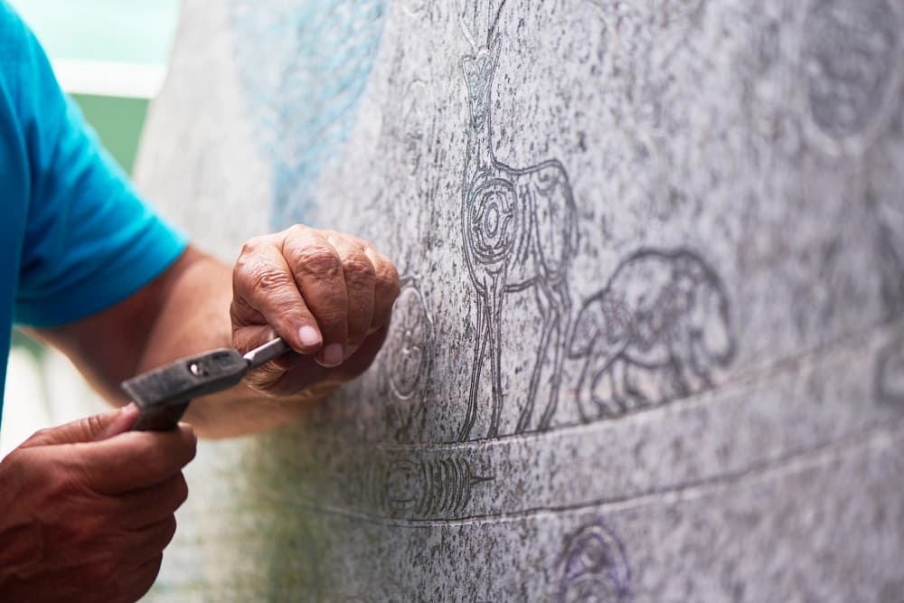 Steinbearbeitung - Traditionelle Schnitztechnik Coast Salish